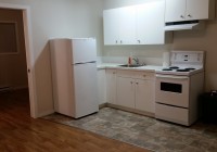 Bachelor/1 Bed Half Duplex